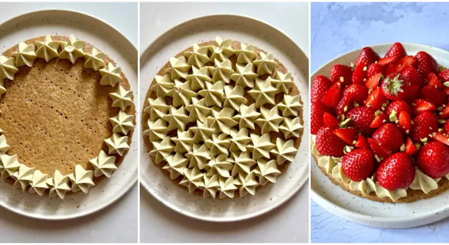 Étapes de décoration d'une tarte fraise : une base sablée, une crème pistache en étoiles, puis des fraises fraîches et éclats de pistaches.