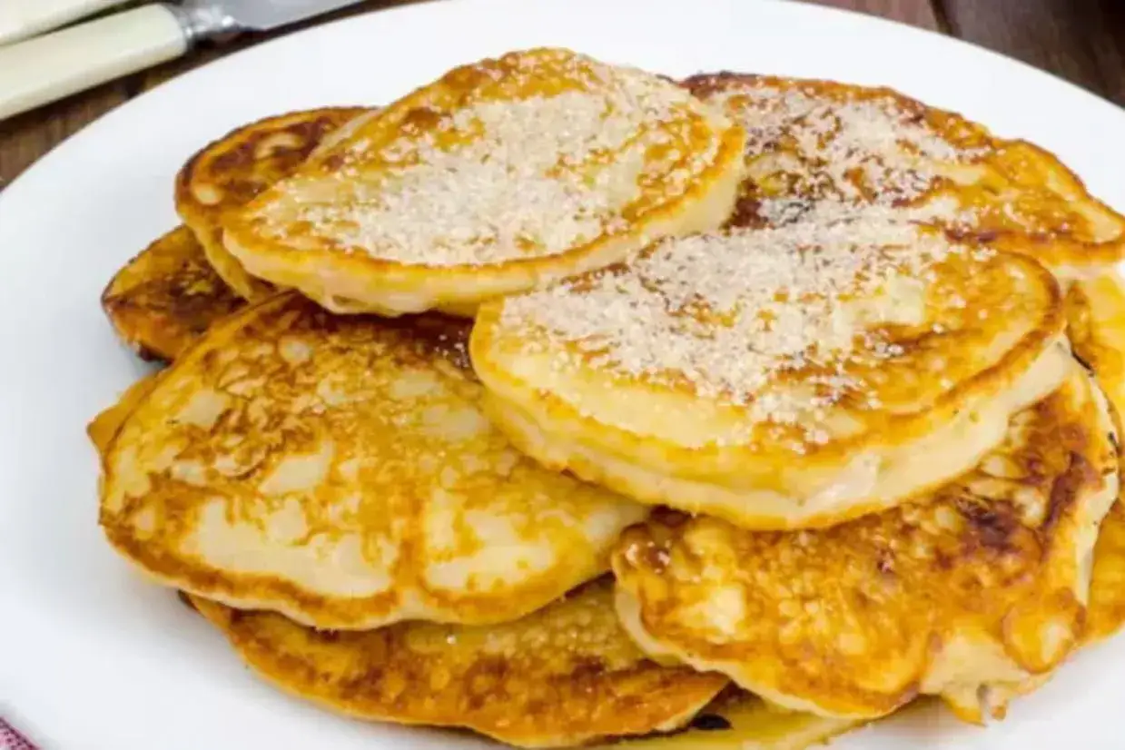 Des cr&ecirc;pes dor&eacute;es, saupoudr&eacute;es de sucre, comme celles de matefaim grand-m&egrave;re. Un d&eacute;lice !